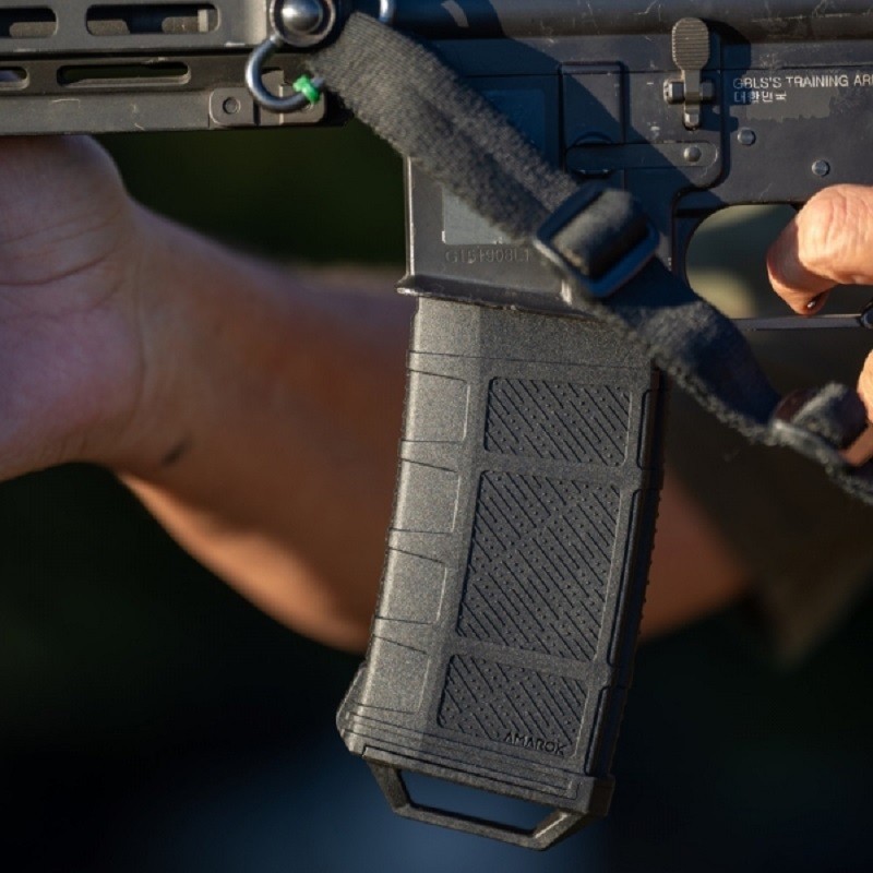 CARGADOR AMAROK MIDCAP M4 POLIMERO 250 BBS FAST FEED NEGRO/AZUL - Imagen 3